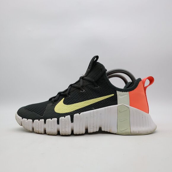 Nike Free Metcon 3 Women's Size 8.5 Black Running Shoes Sneakers CJ6314-020 - Picture 4 of 10